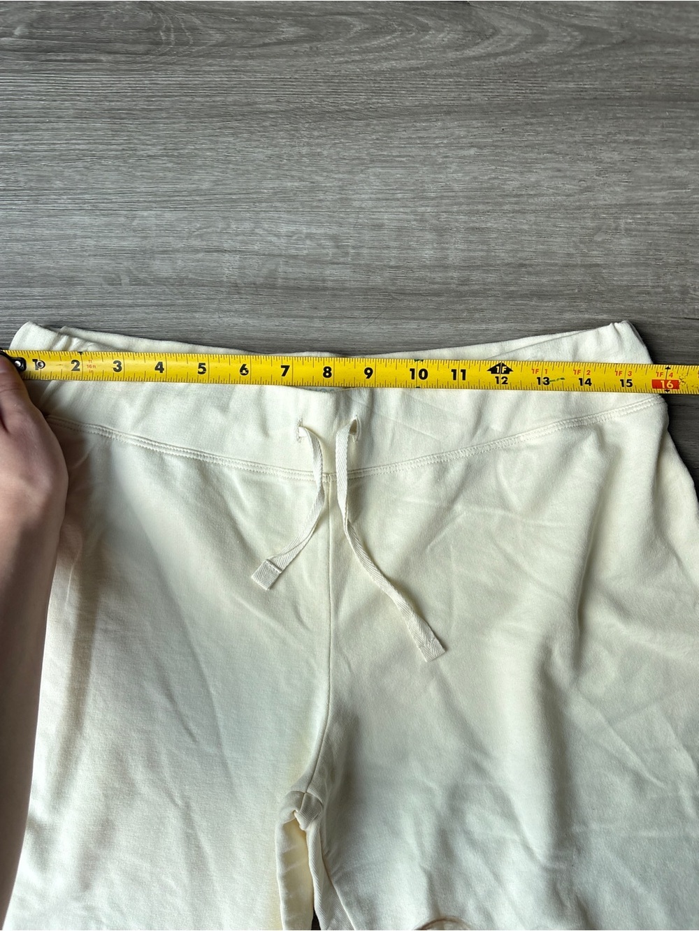 Under the canopy raw hem organic cotton cropped pants - Picture 4 of 5